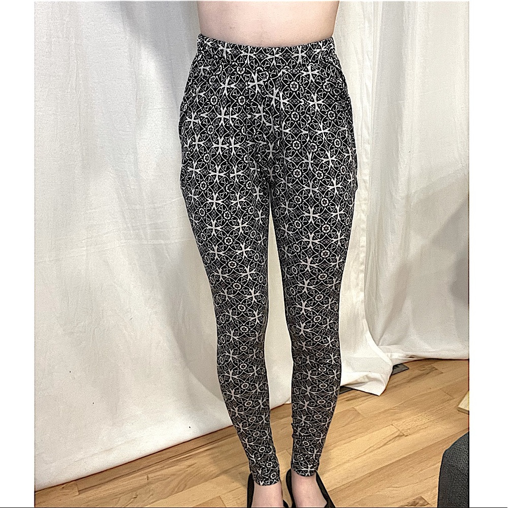 Wet Seal Patterned Leggings
